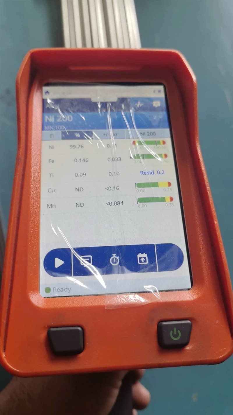 Безшевни тръби от Pure Nickel 200 бяха изпратени до Университета на Делауеър за използване в лаборатория, изучаваща механизмите на корозия от силни основи.